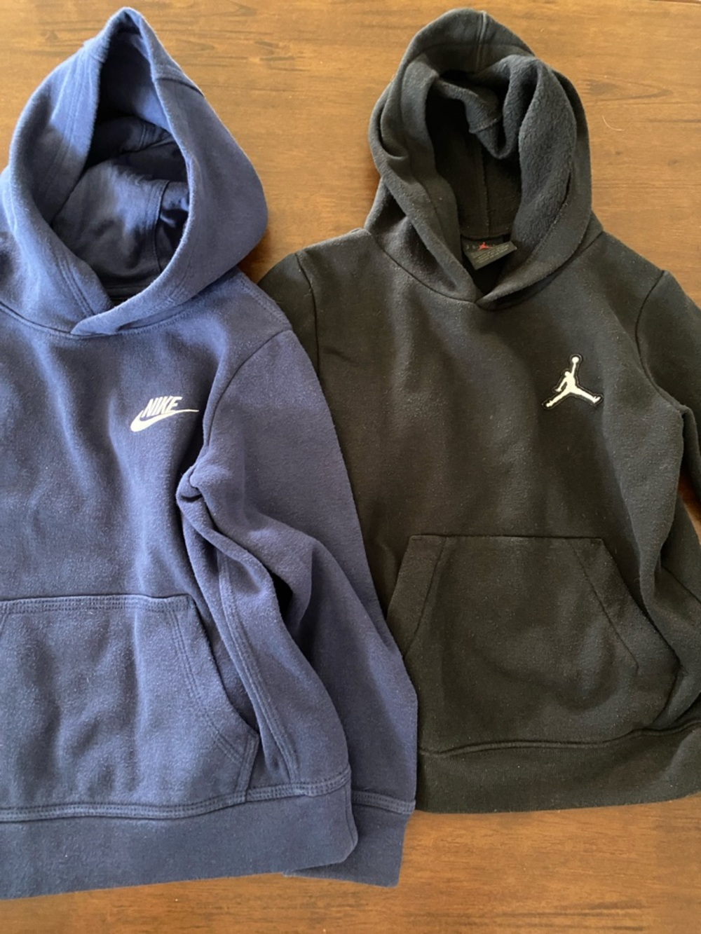 2 boys sweatshirts